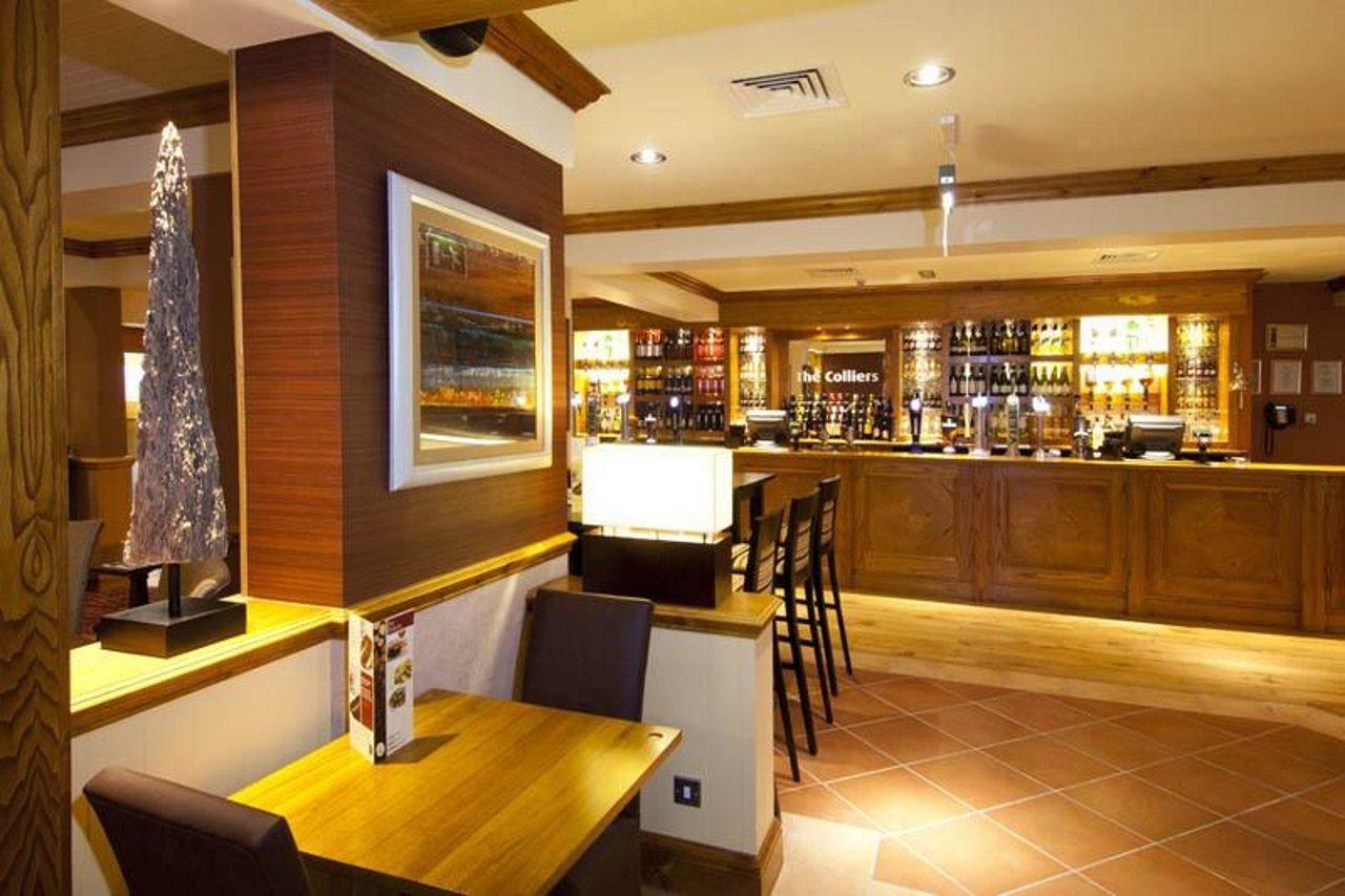 Premier Inn Rugeley Esterno foto