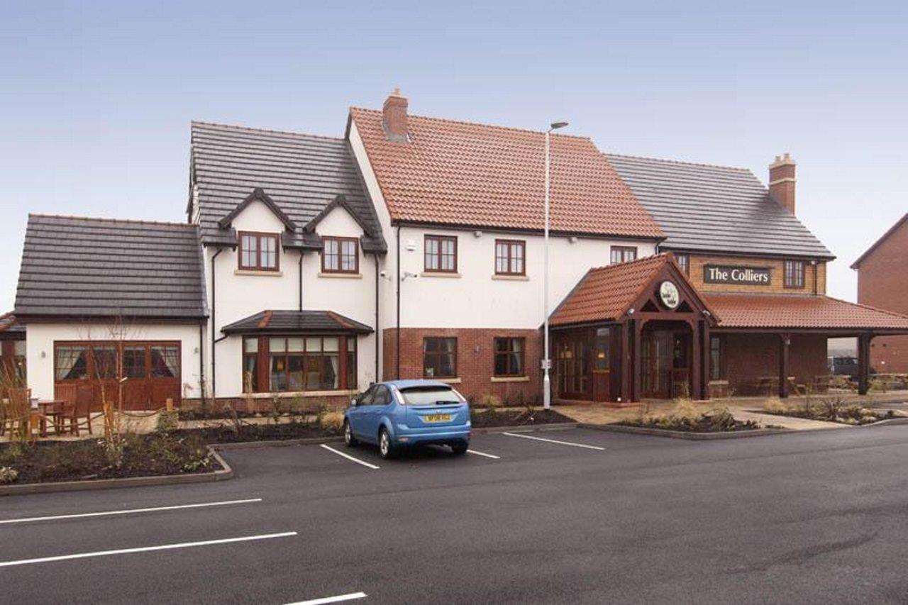 Premier Inn Rugeley Esterno foto