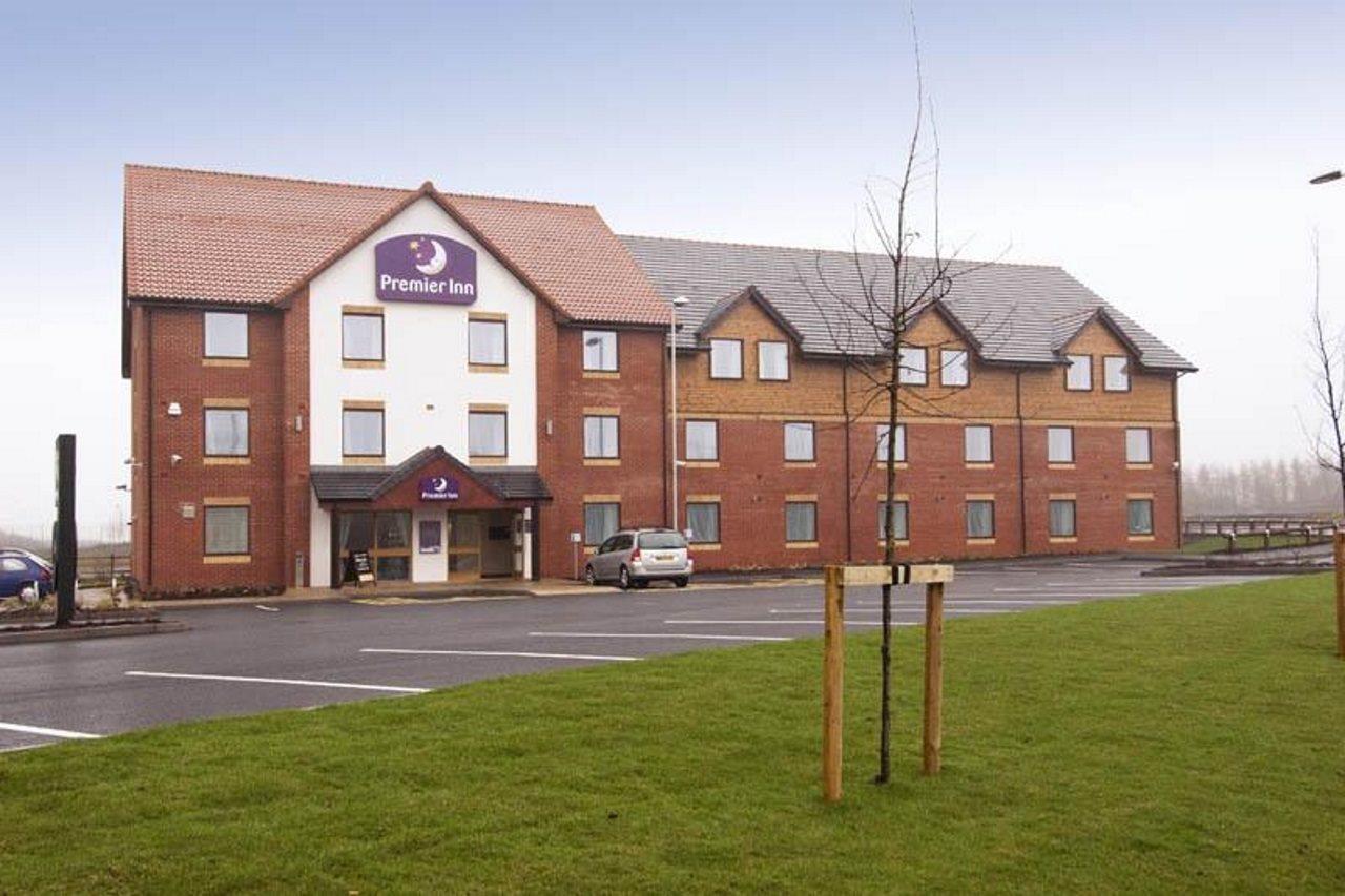 Premier Inn Rugeley Esterno foto